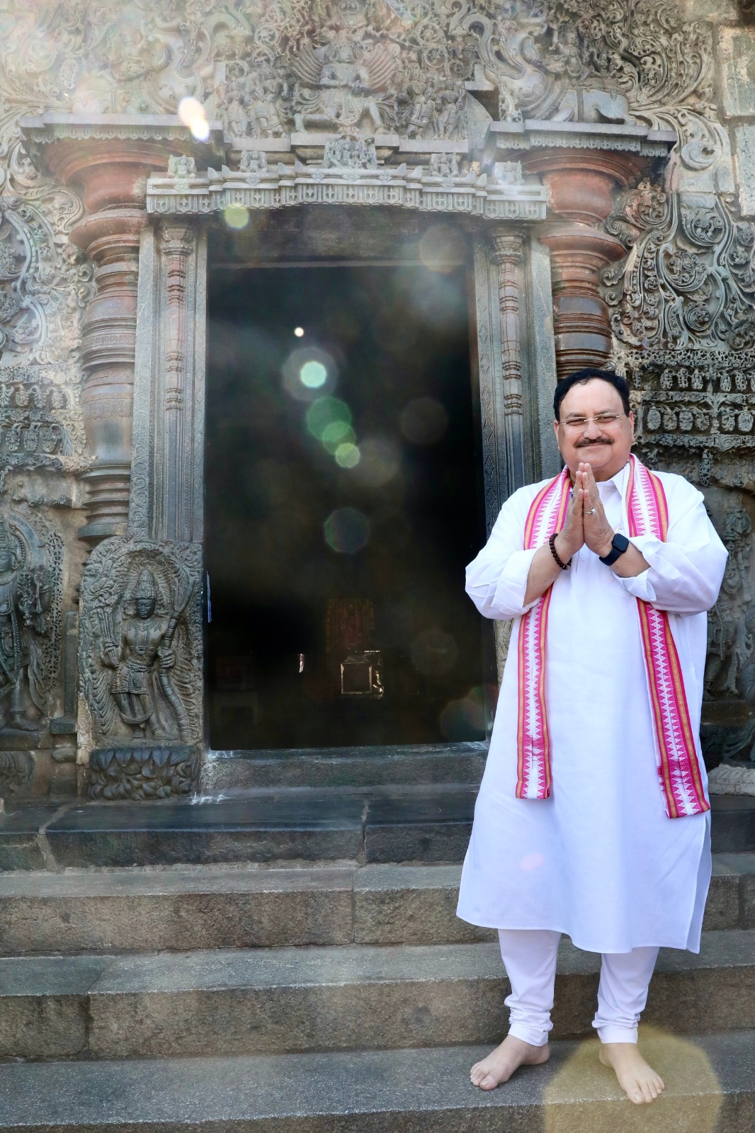 BJP National President Shri J.P. Nadda offered prayers at Belur Chennakeshava Temple, Hassan (K'taka)