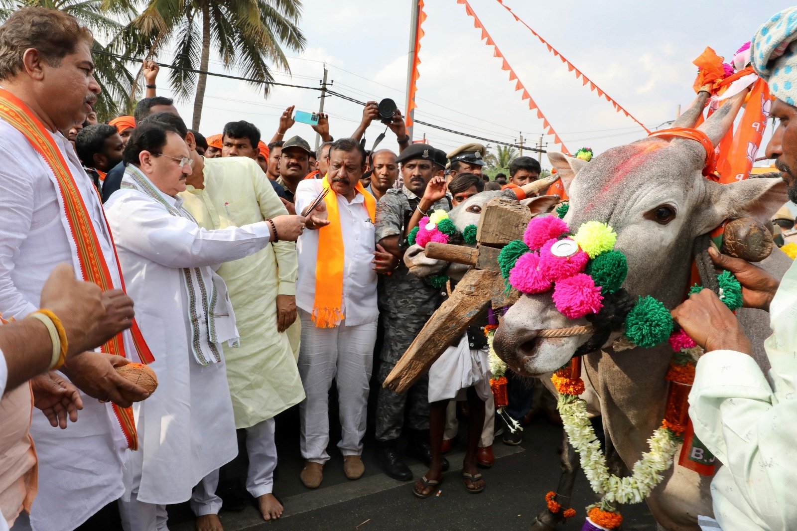 Road Show of BJP National President Shri J.P. Nadda in Challakere, Distt. Chitradurga (Karnataka)