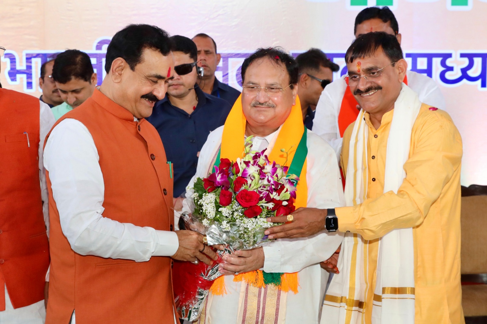 Grand welcome of BJP National President Shri J.P. Nadda and address Abhinandan Samaroh on arrival at Bhopal Airport