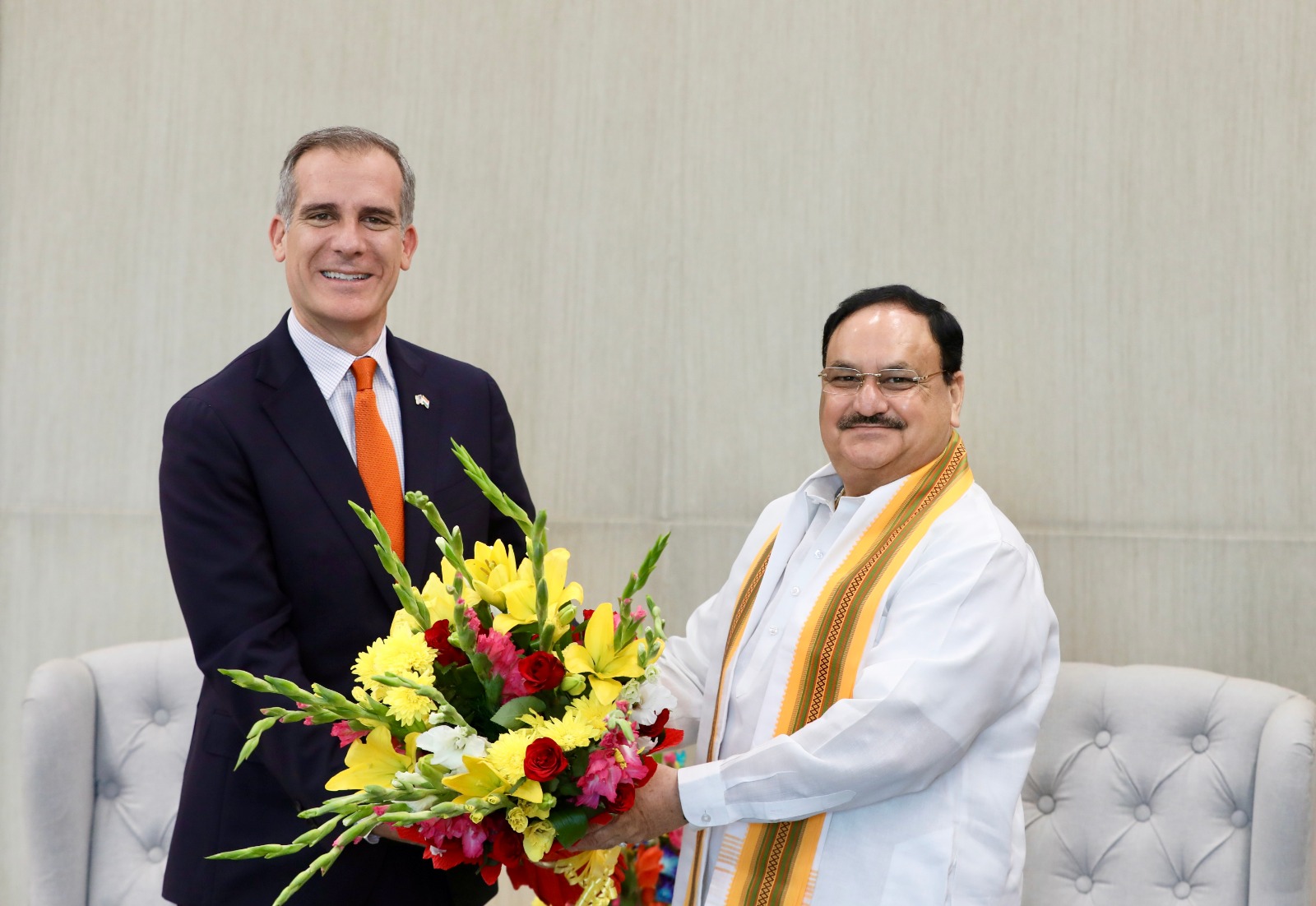  Hon'ble BJP National President Shri Jagat Prakash Nadda welcomed the US Ambassador to India Shri Eric Garcetti today at the BJP HQ as part of the 'Know BJP' initiative.