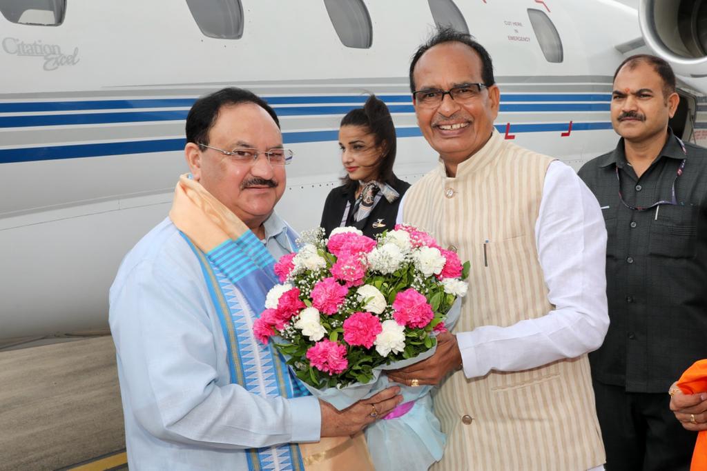 Grand welcome of BJP National President Shri J.P. Nadda on arrival at Devi Ahilyabai Holkar Airport, Indore (Madhya Pradesh)