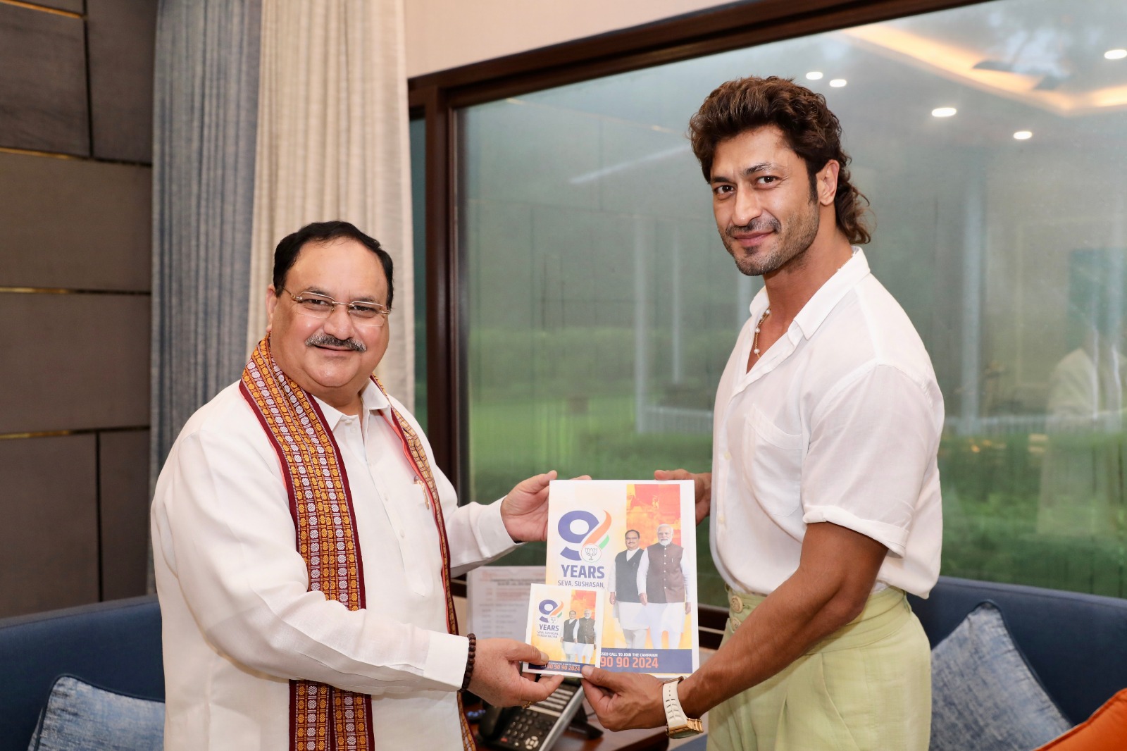 Hon'ble BJP National President Shri J.P. Nadda met Bollywood Actor Vidyut Jammwal as part of party's "Sampark Se Samarthan" abhiyan in New Delhi