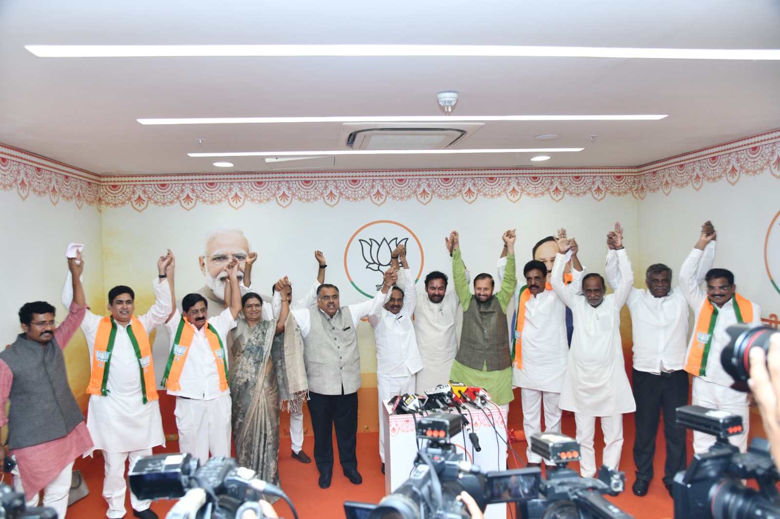 Many senior leaders from Telangana joined the Bharatiya Janata Party today.