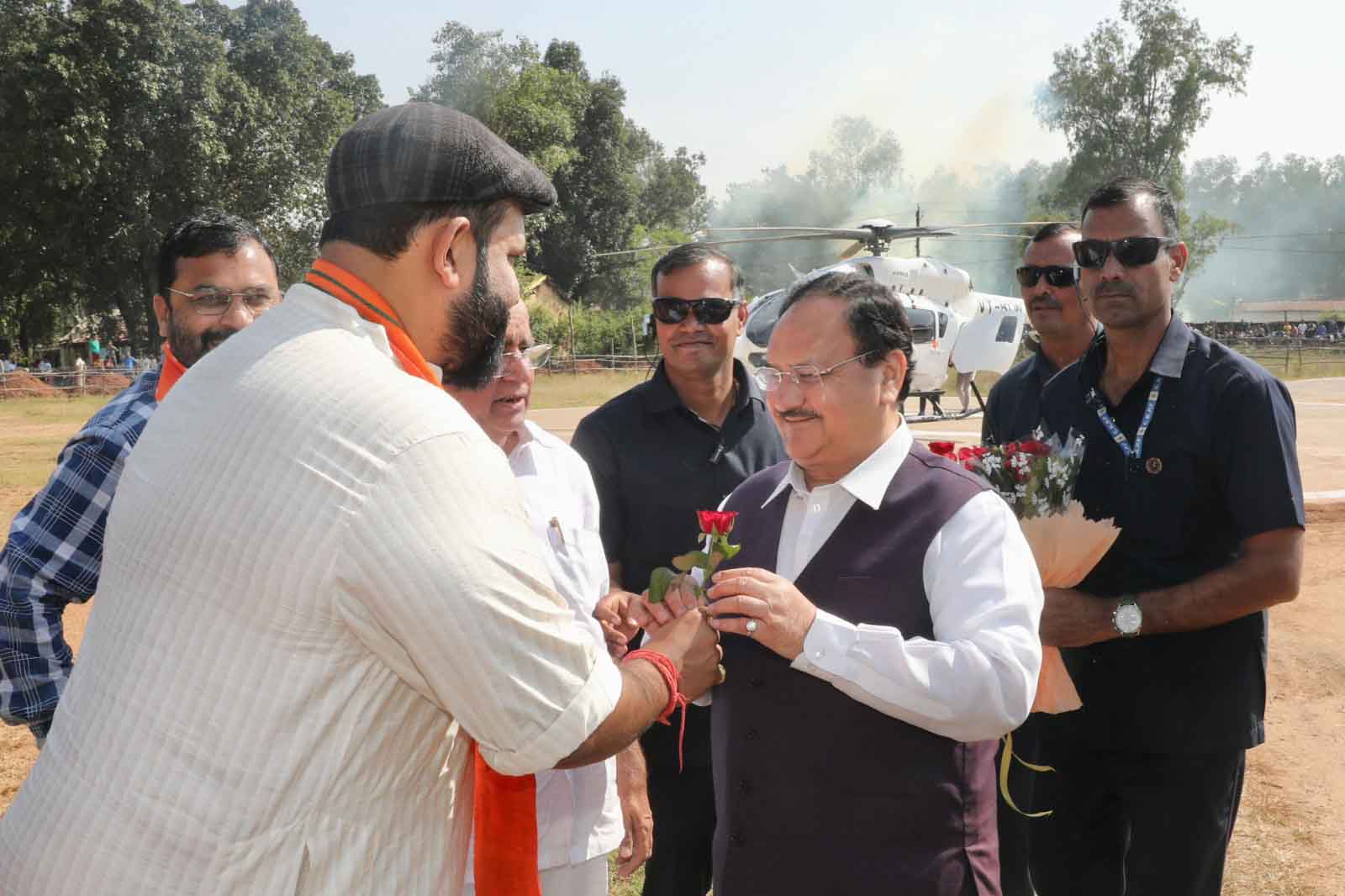 Grand welcome of Hon'ble BJP National President Shri J.P. Nadda on arrival in Pendra (Chhattisgarh)