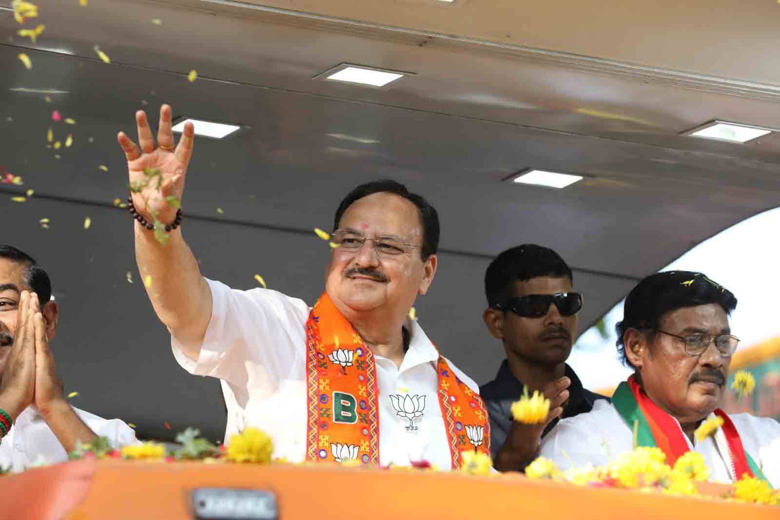 Road show of Hon'ble BJP National President Shri J.P. Nadda in Perambalur (T.N.) from Musiri Junction to Parisal Thurai Road