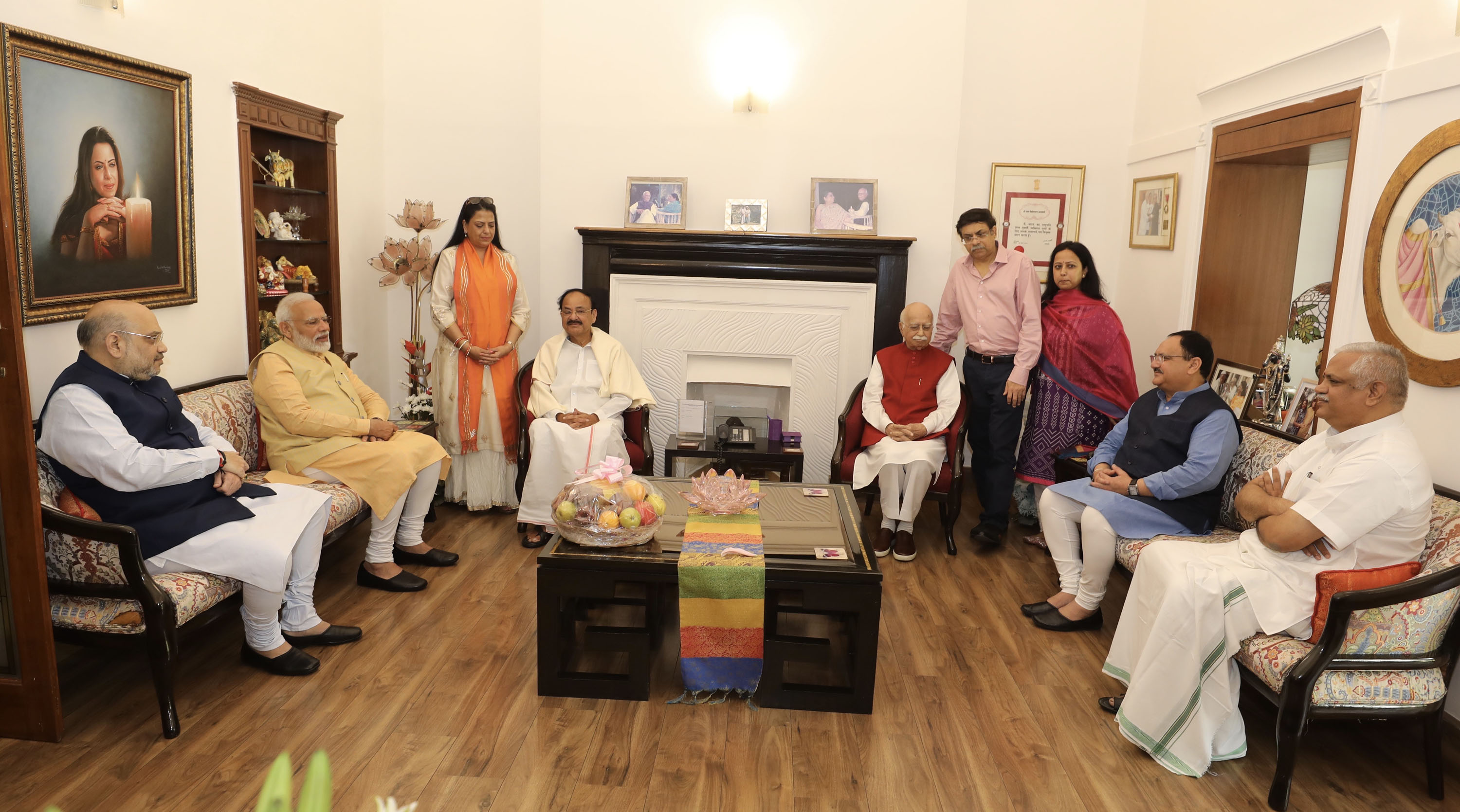  Hon'ble Prime Minister, Shri Narendra Modi, Hon'ble Home Minister & BJP National President, Shri Amit Shah & BJP Working President, Shri J.P. Nadda met Shri L.K. Advani ji on his Birthday at his residence 30, Prithviraj Road, New Delhi