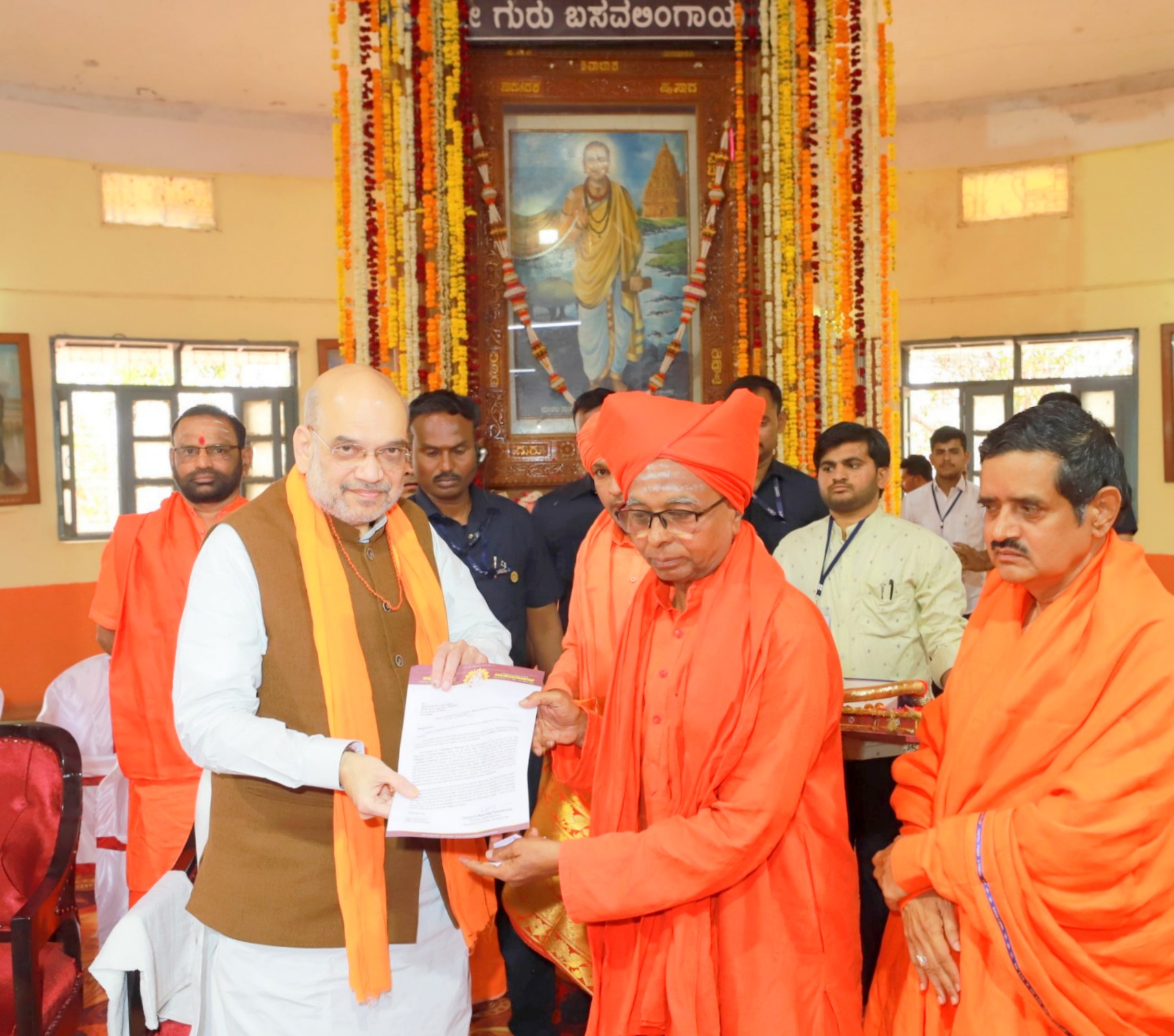 Hon'ble Union Home Minister & Minister of Cooperation Shri Amit Shah visited historic Anubhava Mantapa at Basavakalyan, Bidar (K'taka)