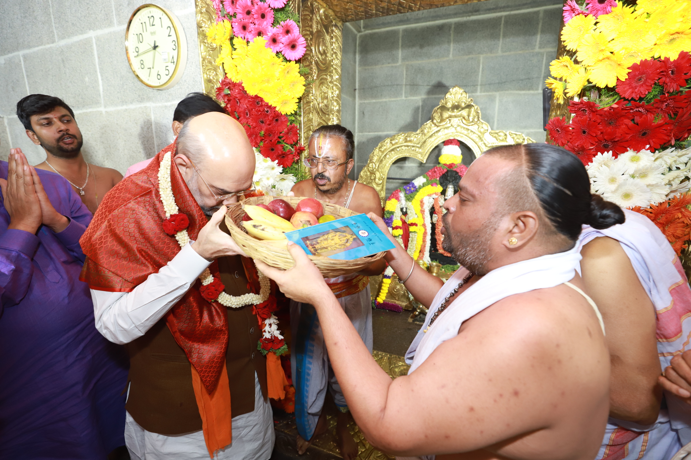 Hon'ble Union Home Minister and Minister of Cooperation Shri Amit Shah offered Prayers at Chennakesava Mandir Devanahalli, Bengaluru Rural (K'taka)