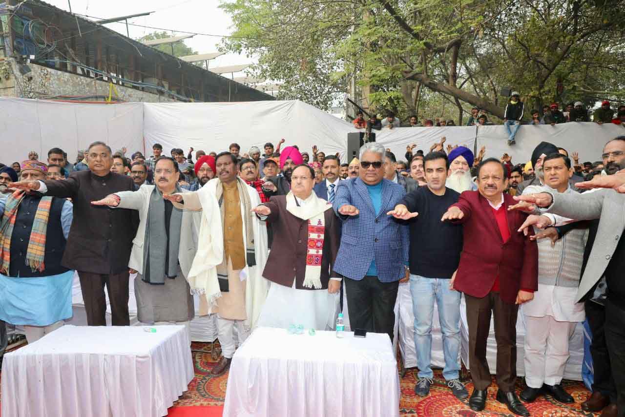 BJP National President Shri J.P. Nadda attending "Viksit Bharat Sankalp Yatra" at Nehru Nagar, Pratap Camp, Lajpat Nagar (New Delhi).