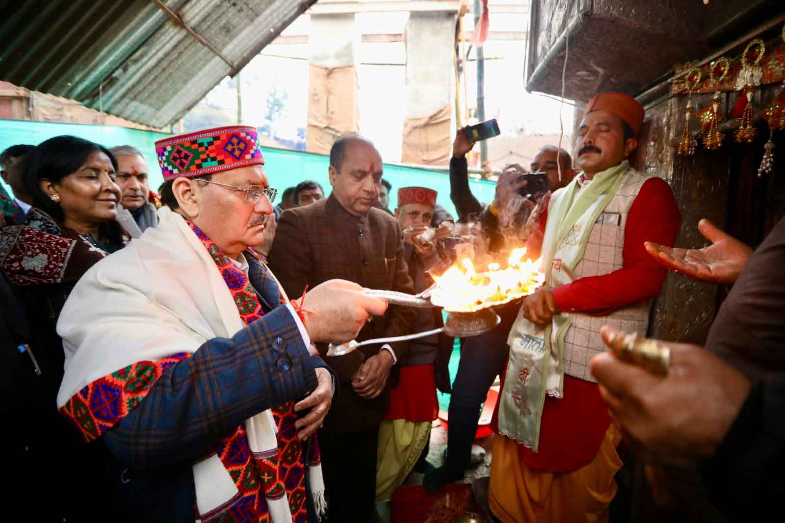 BJP National President Shri J.P. Nadda offered prayers at Mata Chamunda Temple in Kangra (Himachal Pradesh)