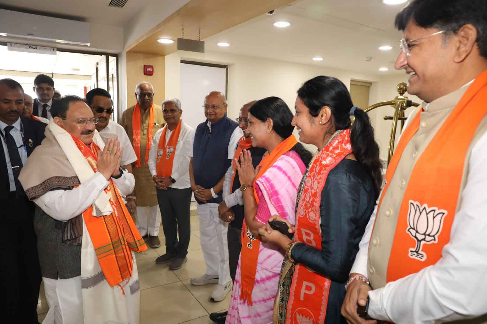 Grand welcome of Hon'ble BJP National President Shri J.P. Nadda on arrival at Ahmedabad (Gujarat)