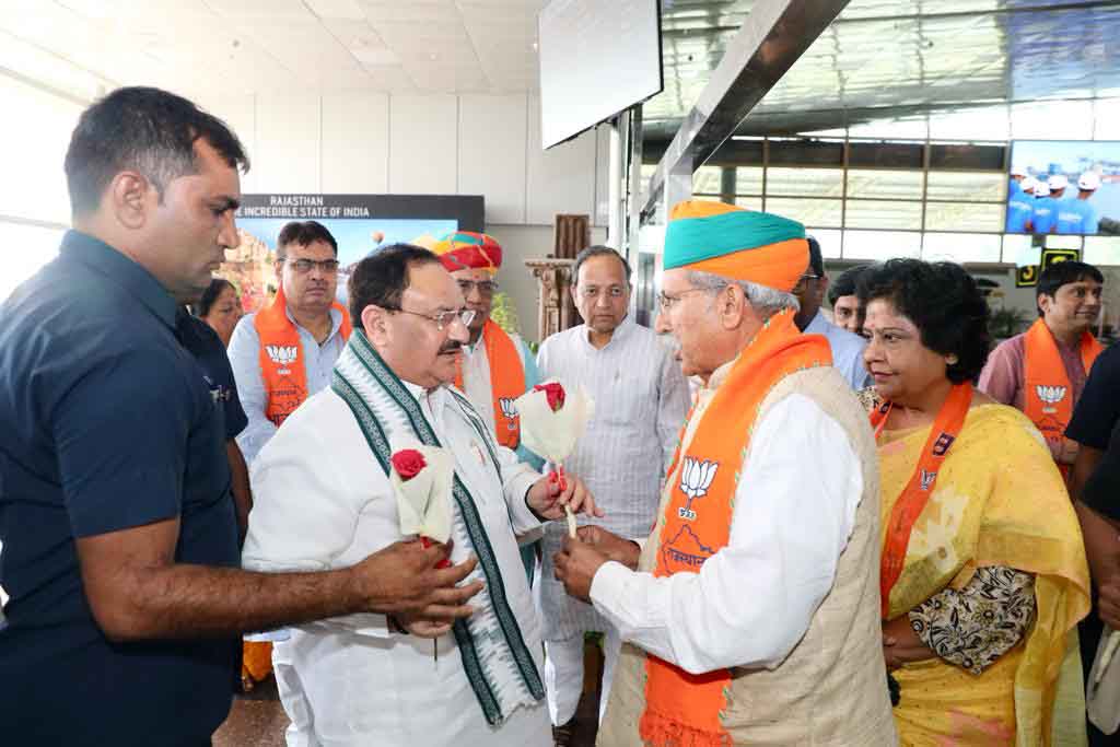 Grand welcome of BJP National President Shri J.P. Nadda on arrival at Jaipur Int'l Airport (Rajasthan)