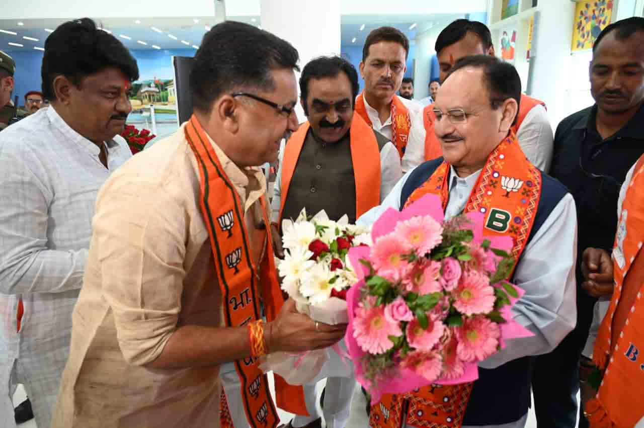 Grand welcome of BJP National President Shri J.P. Nadda on arrival inJabalpur (Madhya Pradesh)