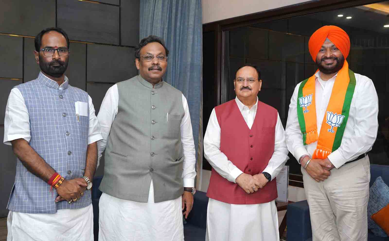 Shri Ravneet Singh Bittu (M.P.) from Ludhiana (Punjab) met BJP National President Shri J.P. Nadda after joining BJP in New Delhi