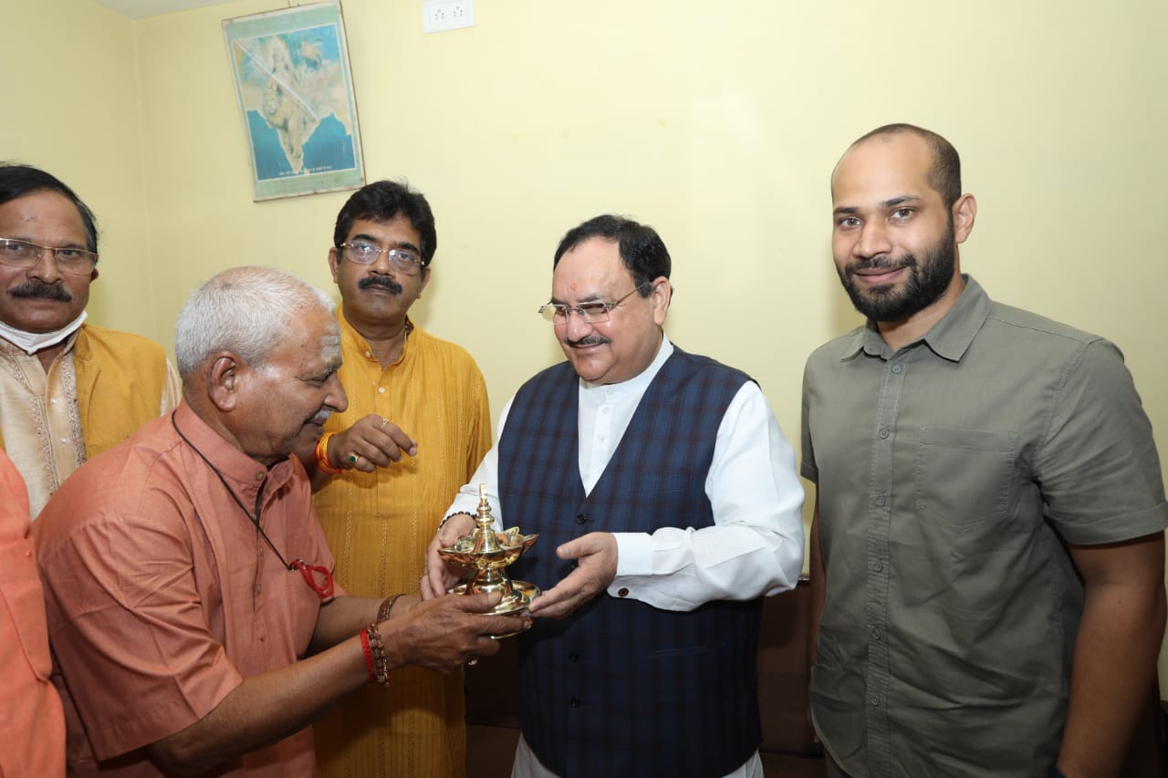 Hon'ble BJP National President J.P. Nadda interacted with the Rohan Kavlekar (Ex-Counselor) his family members and other BJP Activists during his visit to Kavlekars house at Kasarwada, Khorlim, Mapusa (Goa)