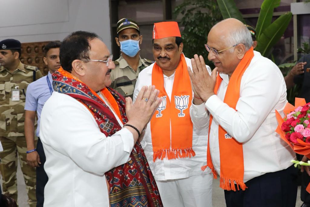 Grand welcome of Hon'ble BJP National President Shri J.P. Nadda on arrival at Sardar Vallabhbhai Patel Int'l Airport, Ahmedabad (Gujarat)