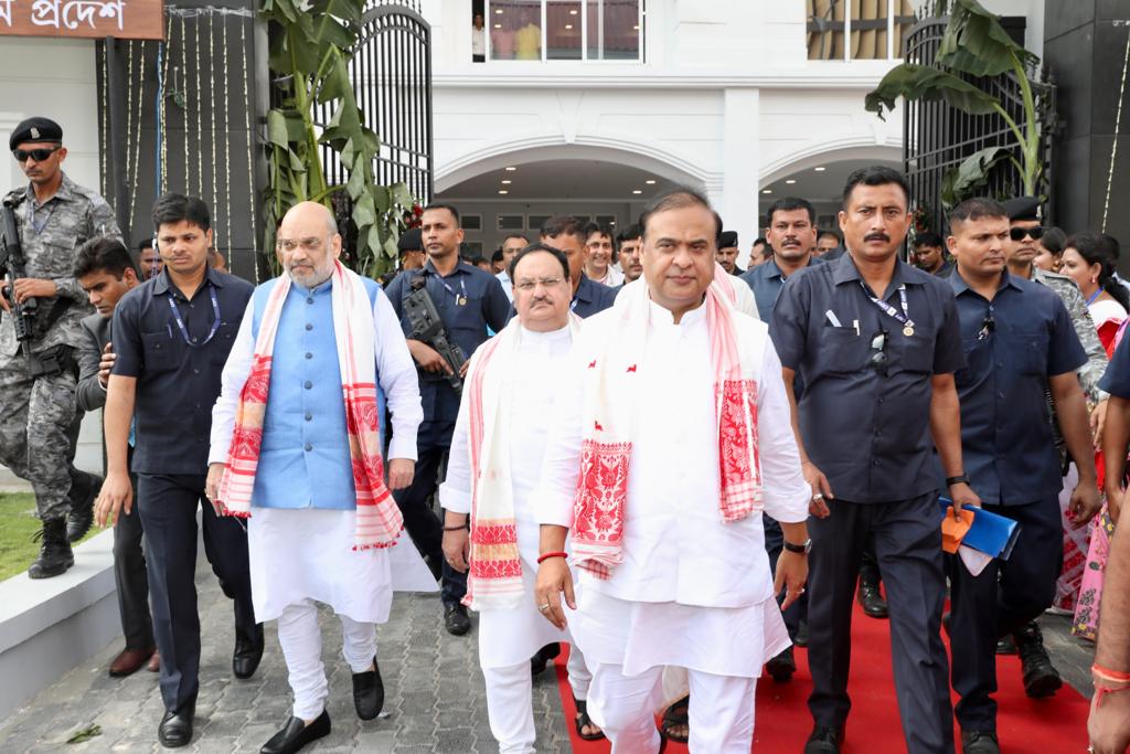 Hon’ble BJP National President ShrI J.P. Nadda and Hon’ble Union Home Minister & Minister of Cooperation Shri Amit Shah flagging off vehicles to Morcha Presidents and District Presidents in Guwahati (Assam)