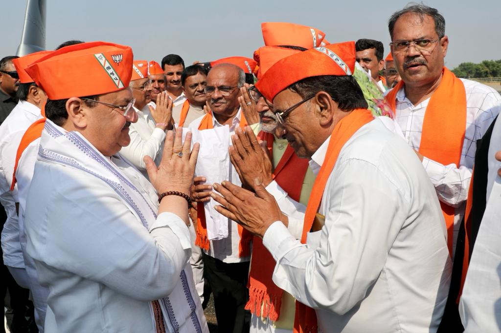 Grand welcome of Hon'ble BJP National President Shri J.P. Nadda on arrival at Helipad Bahucharaji, Mehsana (Gujarat)