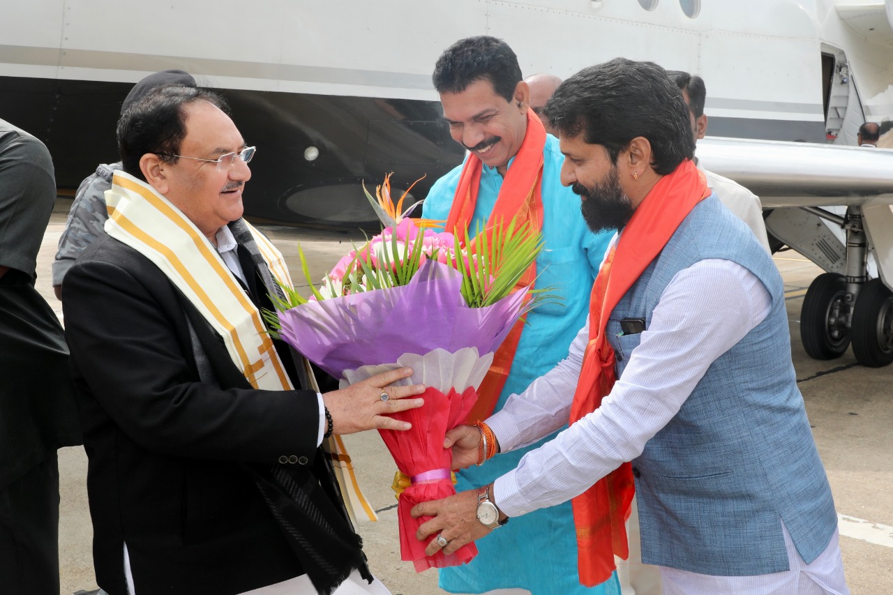 Grand welcome of BJP National President Shri J.P. Nadda on his arrival at HAL Airport in Bengaluru (Karnataka)