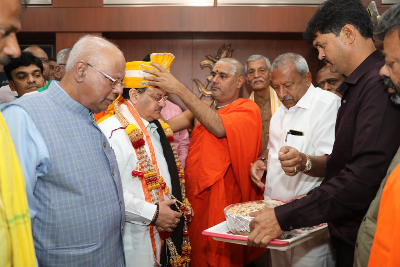 BJP National President Shri J.P. Nadda visited SriKanaka Guru Peeta & take blessings in Belludi, Distt. Davanagere (K'taka)