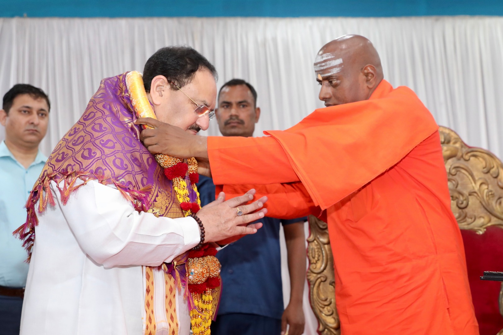 BJP National President Shri J.P. Nadda visited to Sri Sri Sri Siddarameshwara Shivacharya Mahaswamiji of Sri Vrushabhapuri Mahasamsthana Bruhanmat in Nandigudi, (Karnataka)