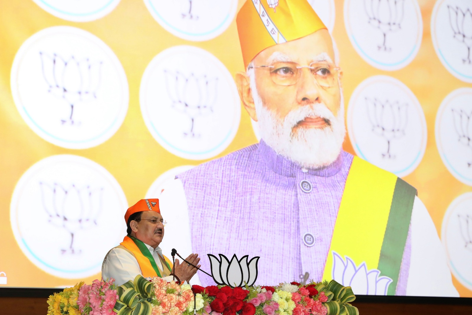 Hon'ble BJP National President Shri J.P. Nadda hoisted the party flag at Central Office (Ext.) and started the Mega Wall Writing on the occasion of BJP's 44th Sthapna Diwas