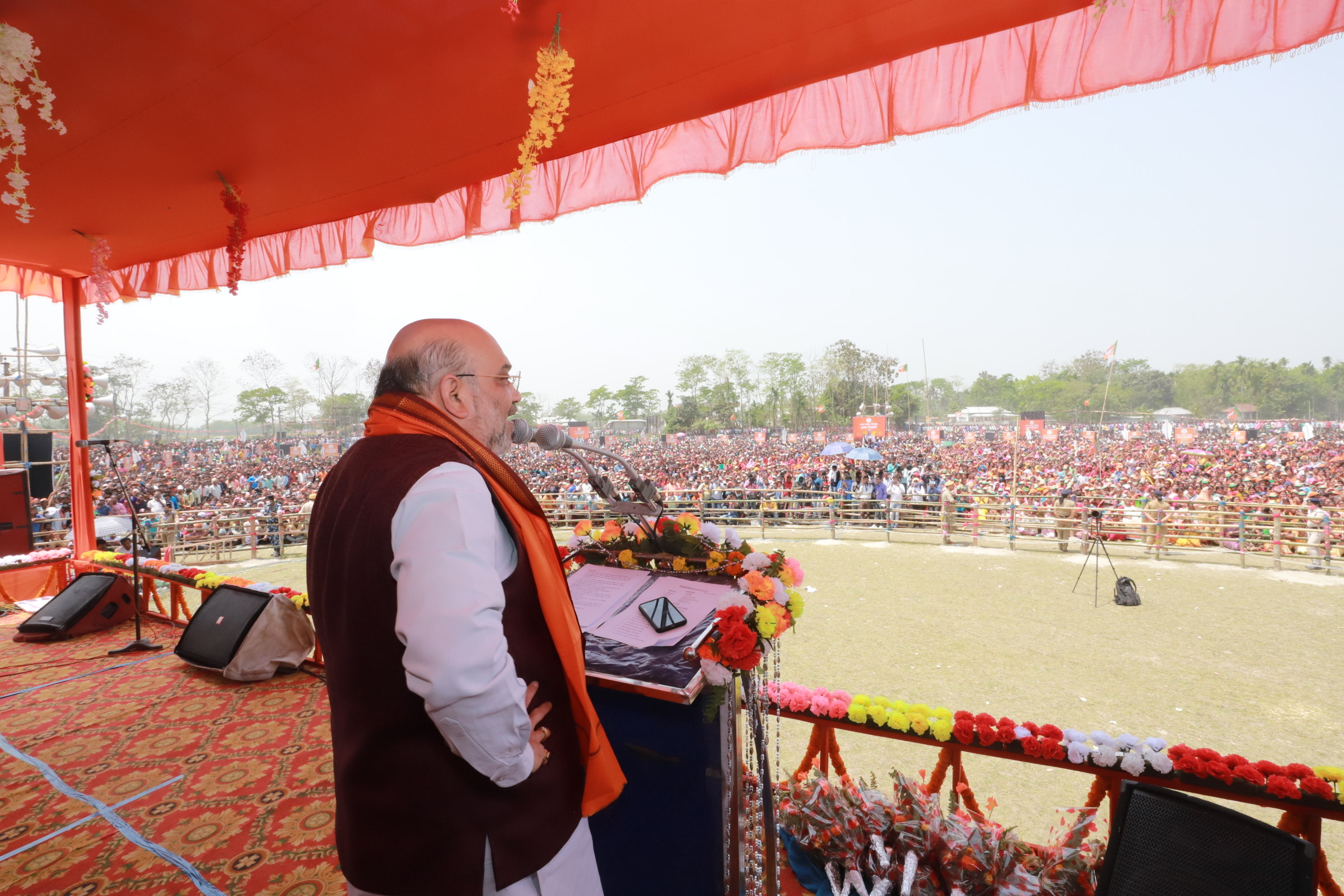  Hon'ble Union Home Minister Shri Amit Shah addressing a public meeting in Sitalkuchi (West Bengal)