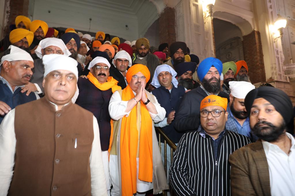 Photographs of BJP National President Shri J.P. Nadda visi Golden Temple & offer prayer in Punjab