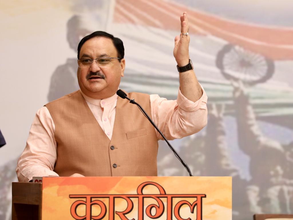 Photograps : BJP National President Shri J.P. Nadda paying floral tribute to Martyrs & addressing on the occasion of "Kargil Vijay Diwas" at BJP HQ, 6A DDU Marg, New Delhi.