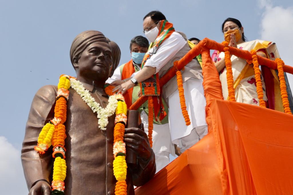 Photographs : BJP National President Shri J.P. Nadda paid floral tribute & garland to the statue of Thakur Panchanan Barma at Naukaghat, Siliguri (West Bengal)