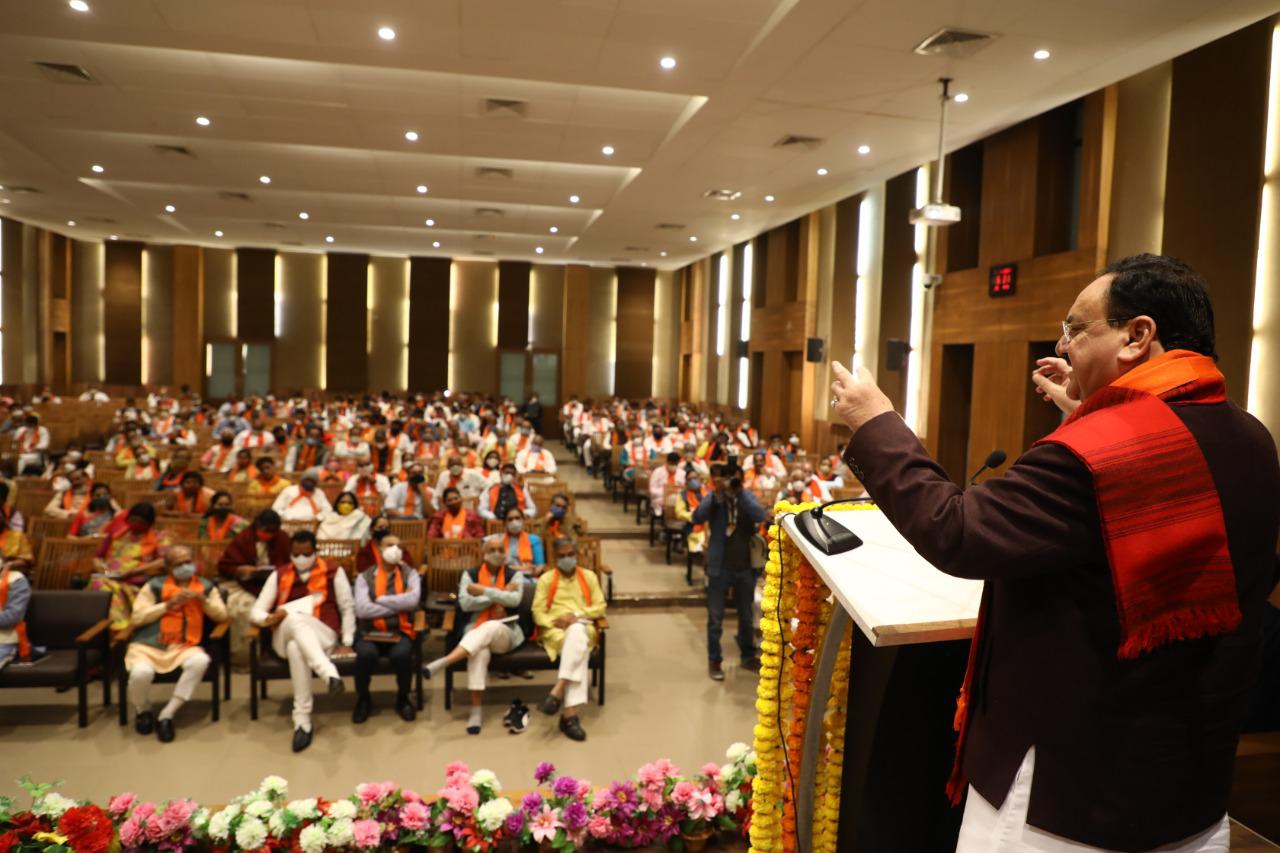 Photographs : BJP National President Shri J.P. Nadda addressing meeting of Gujarat BJP MPs, MLAs, District Presidents & Pramikah Karyakartas in Gandhinagar (Gujarat)