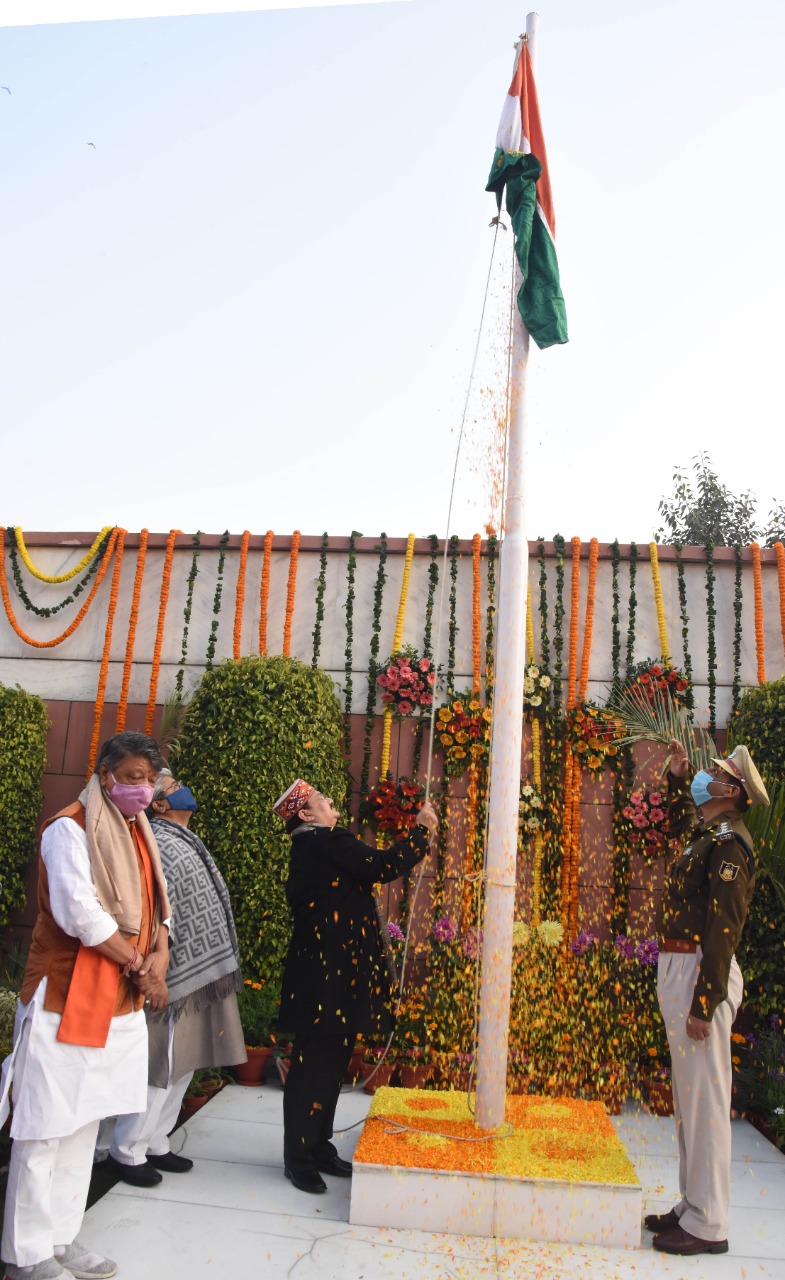 Photographs : Hon'ble BJP National President Shri J.P. Nadda hoisting the National Flag at BJP HQ, 6A DDU Marg, New Delhi