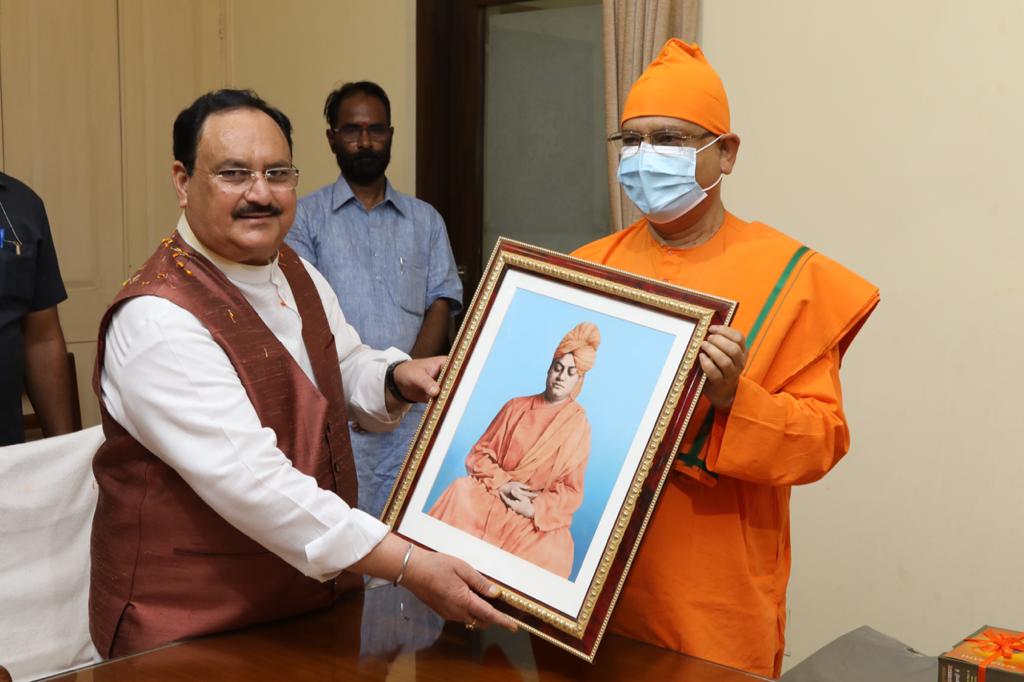   BJP National President Shri J.P. Nadda offered prayers at Belur Math & hold a Road show in Belur (West Bengal).