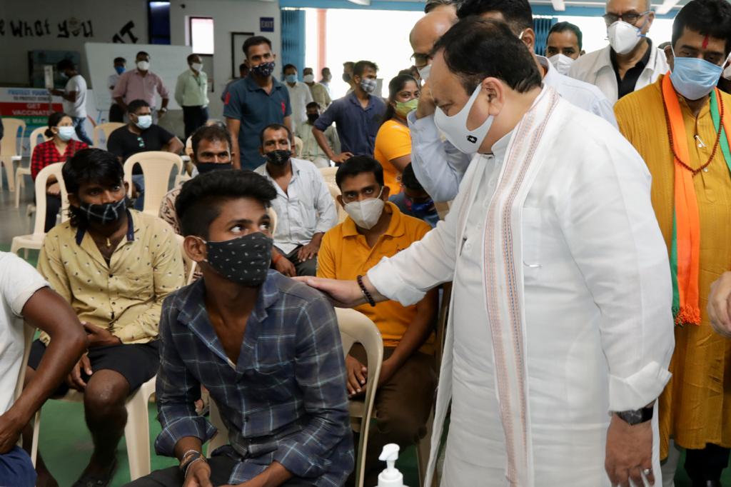   BJP National President Shri J.P. Nadda visited vaccination centre at Don Bosco High School, Panaji (Goa).