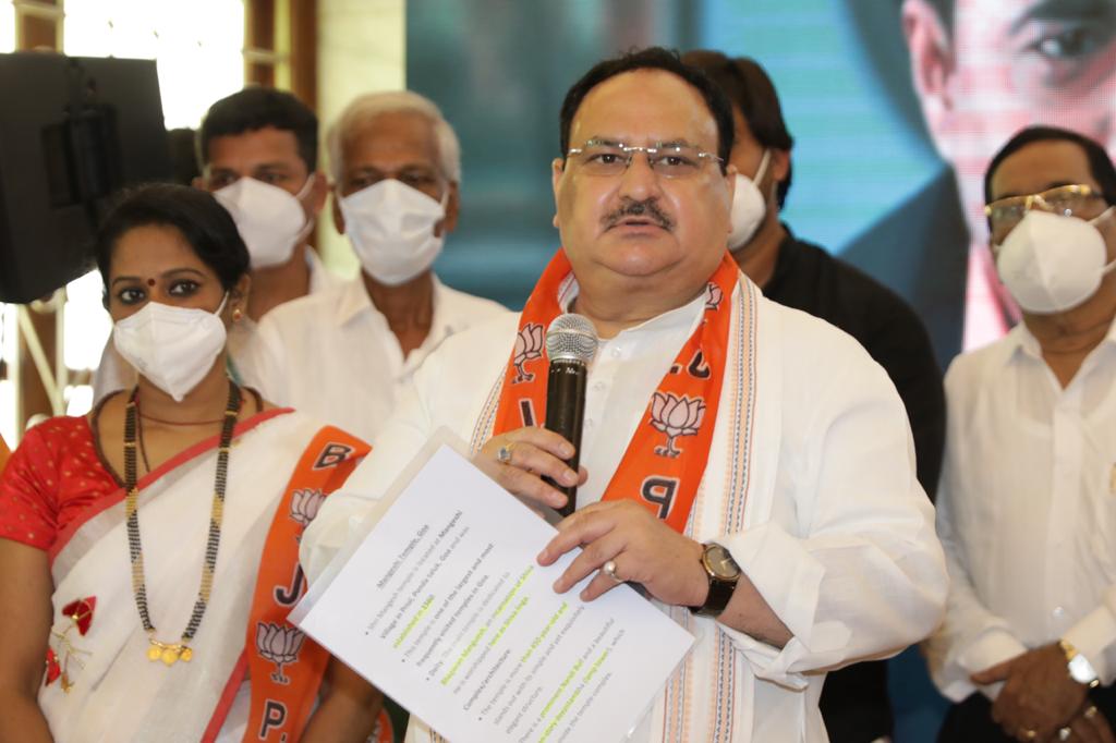  BJP National President Shri J.P. Nadda listening Hon'ble PM Shri Narendra Modi ji's "Mann ki Baat" at Sai Mandir, Panaji (Goa)