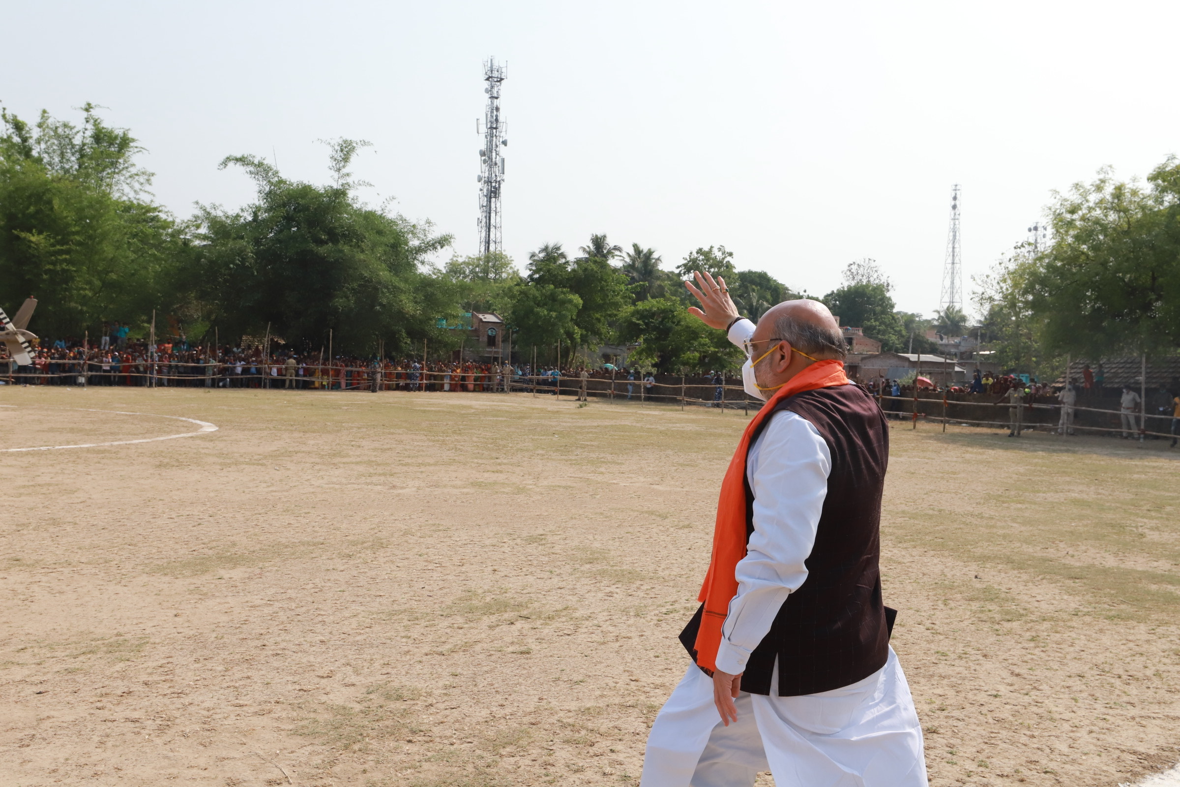  Hon'ble Union Home Minister Shri Amit Shah addressing a public meeting in Chapra (West Bengal).