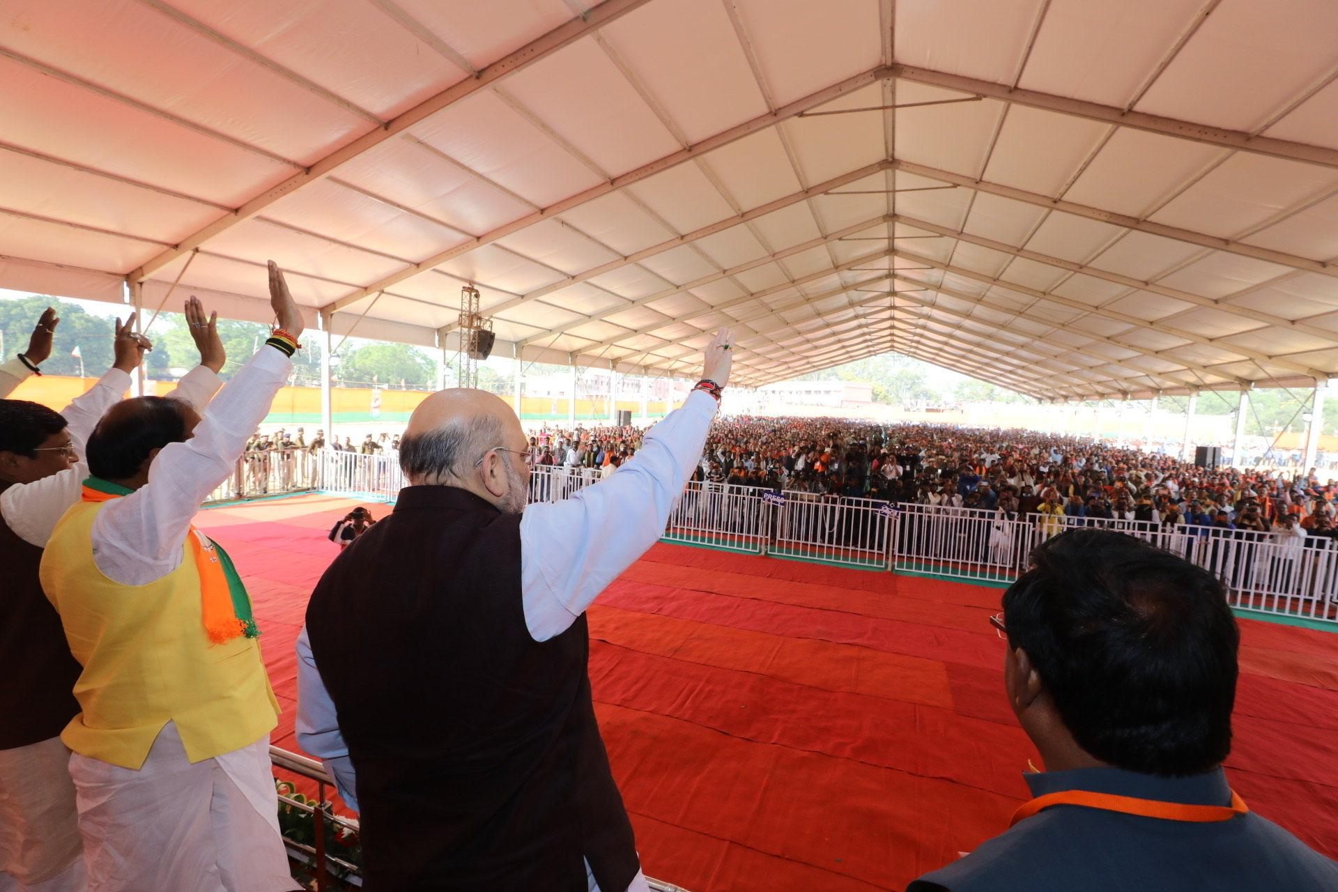 Photographs : Hon'ble Union Home Minister and BJP National President Shri Amit Shahaddressing a public meeting in Lohardaga (Jharkhand)