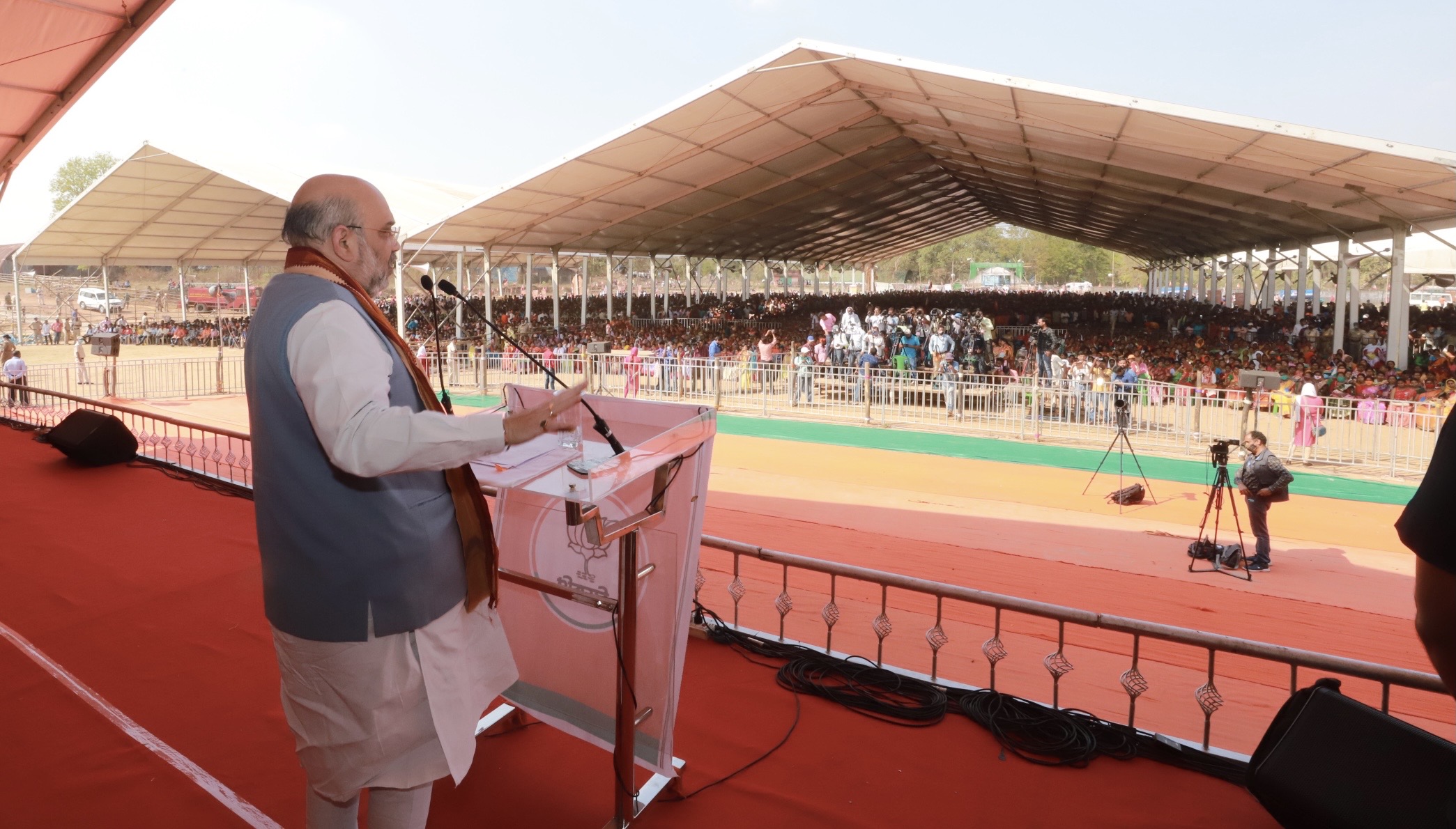  Hon'ble Union Home Minister & Senior BJP Leader Shri Amit Shah addressing public meeting in Ranibandh (West Bengal).