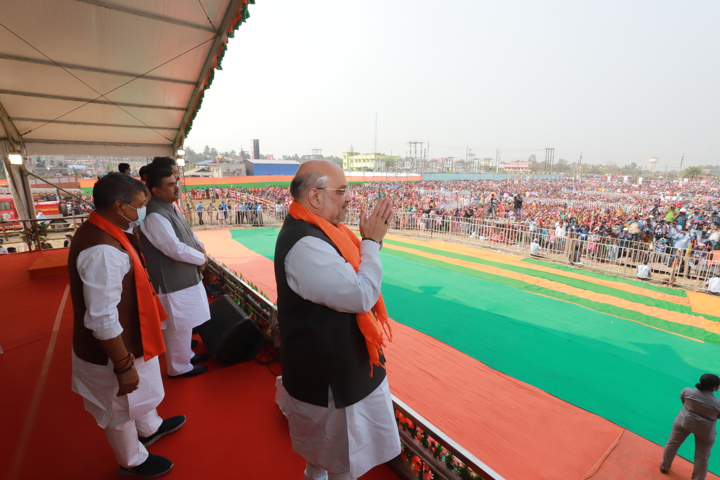  Hon'ble Union Home Minister Shri Amit Shah addressing a public meeting while flagging off Poribortan Yatra in West Bengal.