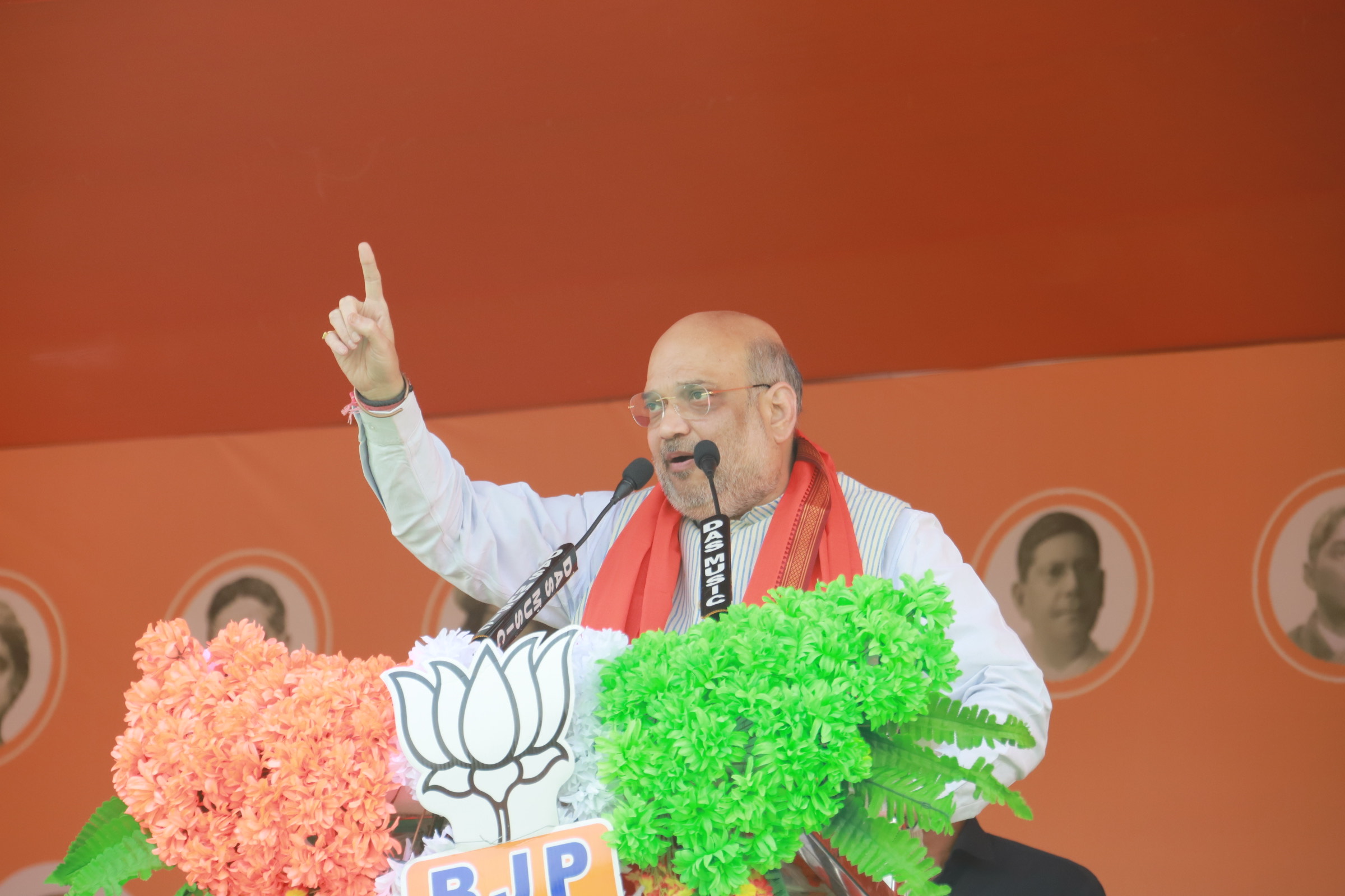  Hon'ble Union Home Minister Shri Amit Shah addressing a public meeting at Rogara Maidan, Gopiballavpur, Jhargram (West Bengal)