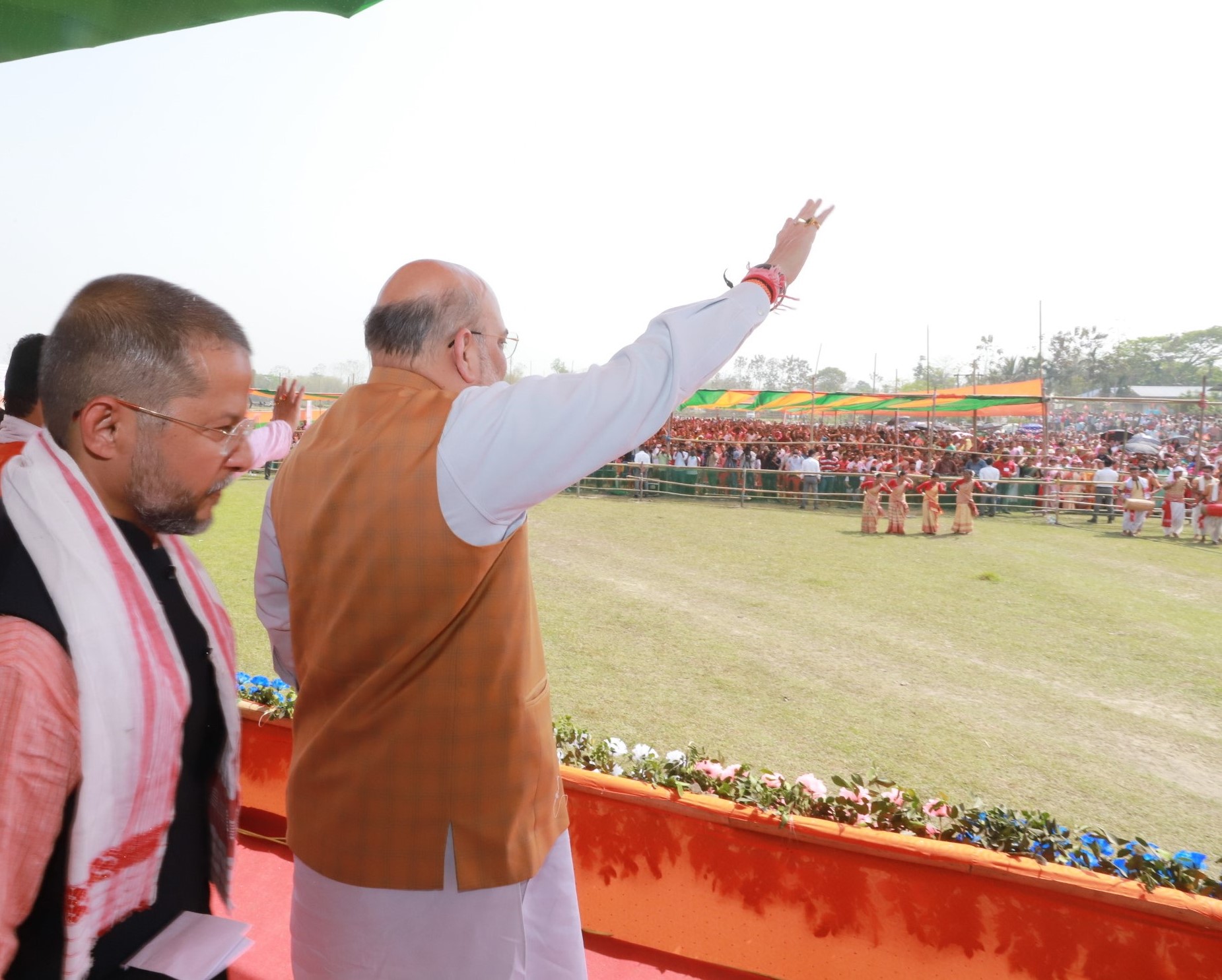  Hon'ble Union Home Minister Shri Amit Shah addressing a public meeting at Dagaon High School Field, Kamalpur, Kamrup (Assam)