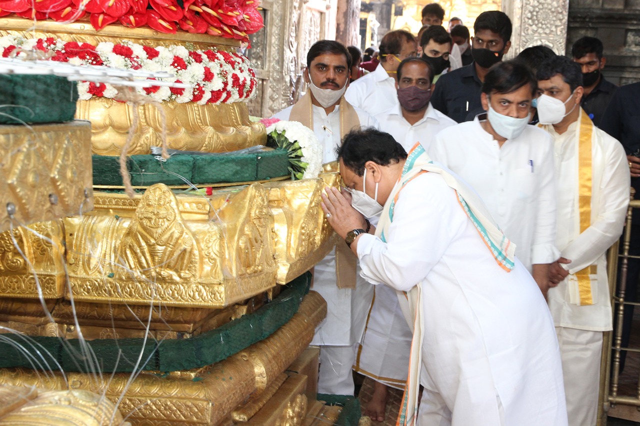  BJP National President Shri J.P. Nadda offered prayers at Swami Balaji Temple in Tirumala (Andhra Pradesh)