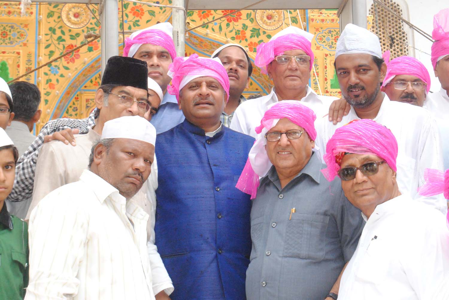 Shri Ravi Shankar Prasad, MP, BJP National General Secretary and Chief Spokesperson visiting Ajmer Dargah Ziyarat on June 29, 2011