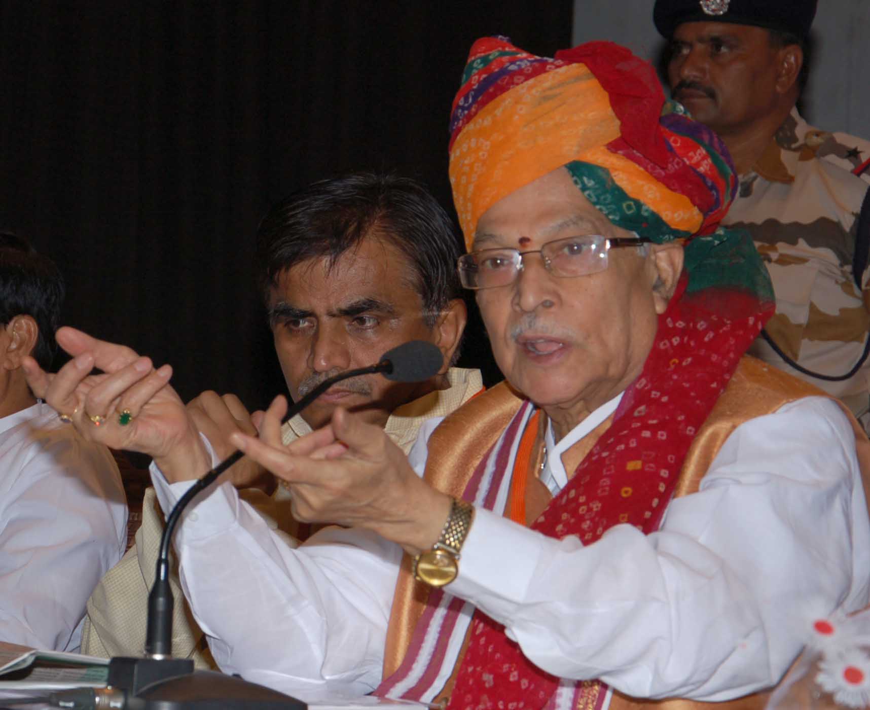 Dr. Murli Manohar Joshi addressing Two Days Farmer''s Parliament organise by BJP Kisan Morcha at Mavlankar Hall on May 13, 2013