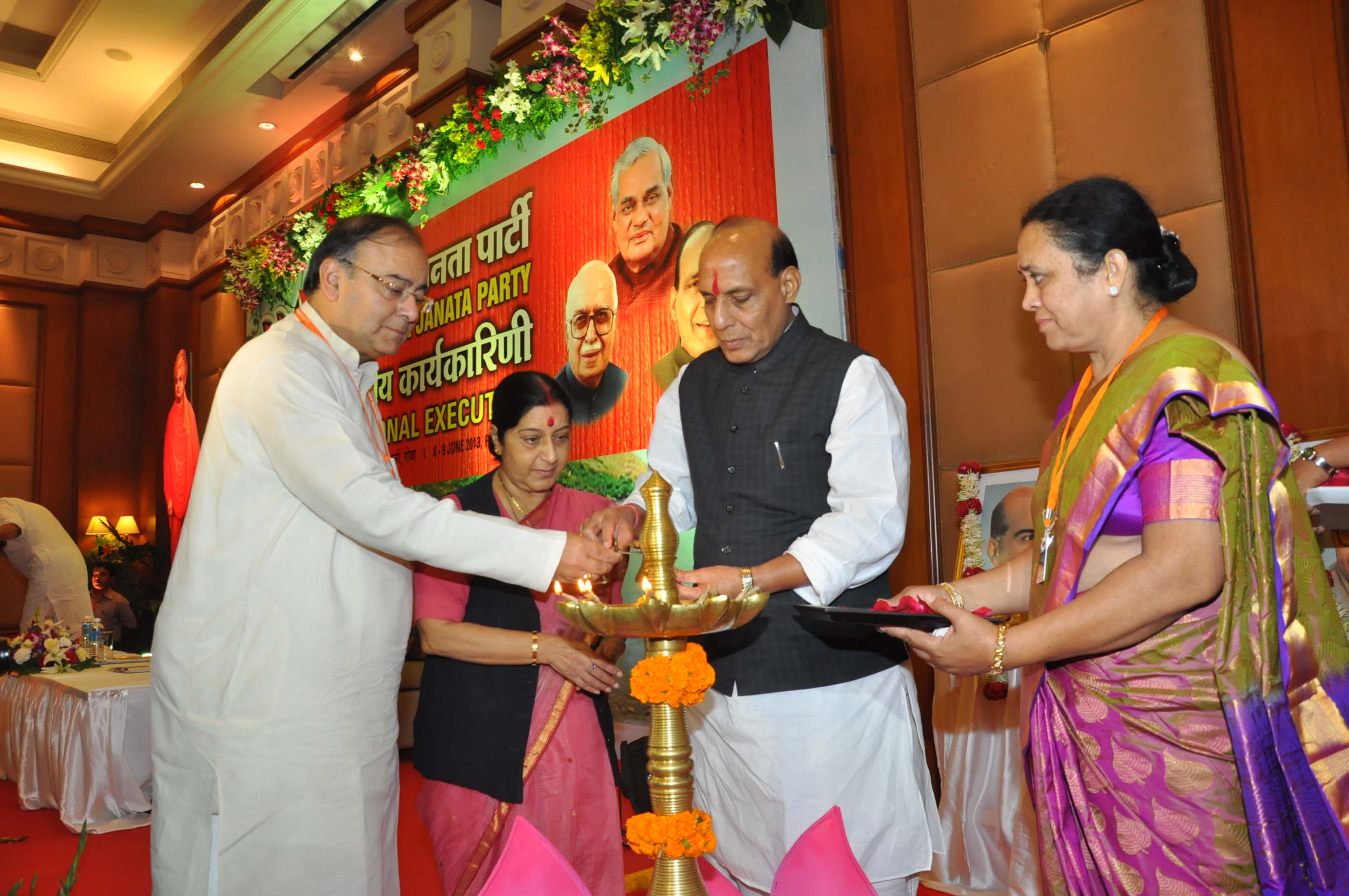 Inauguration of BJP National Executive Meeting at Hotel Marriott, Miramar, Panaji (Goa) on June 08, 2013