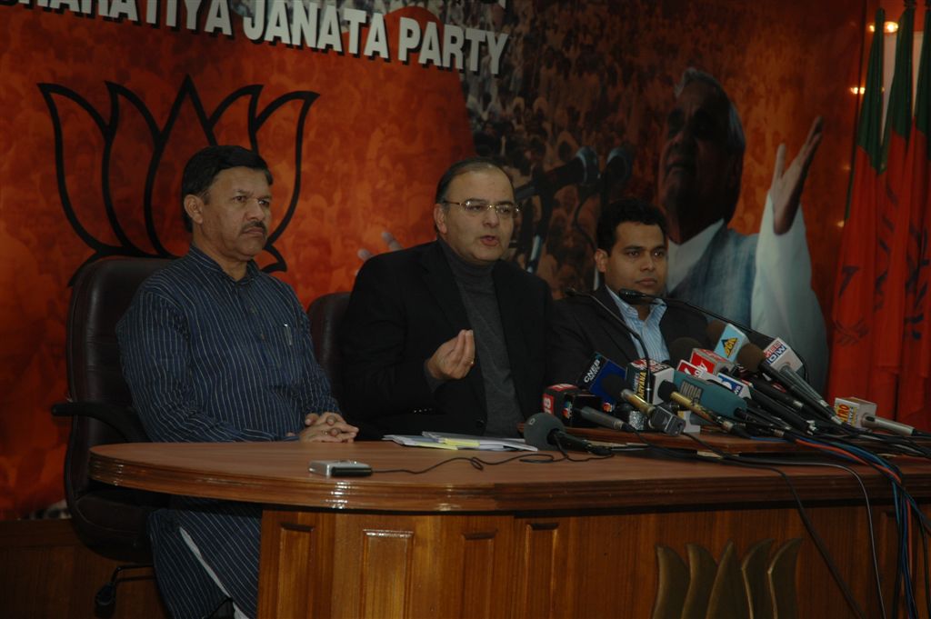 Shri Arun Jaitley, Leader of the Opposition (Rajya Sabha) addressing the press conference at 11, Ashoka Road on December 22, 2009