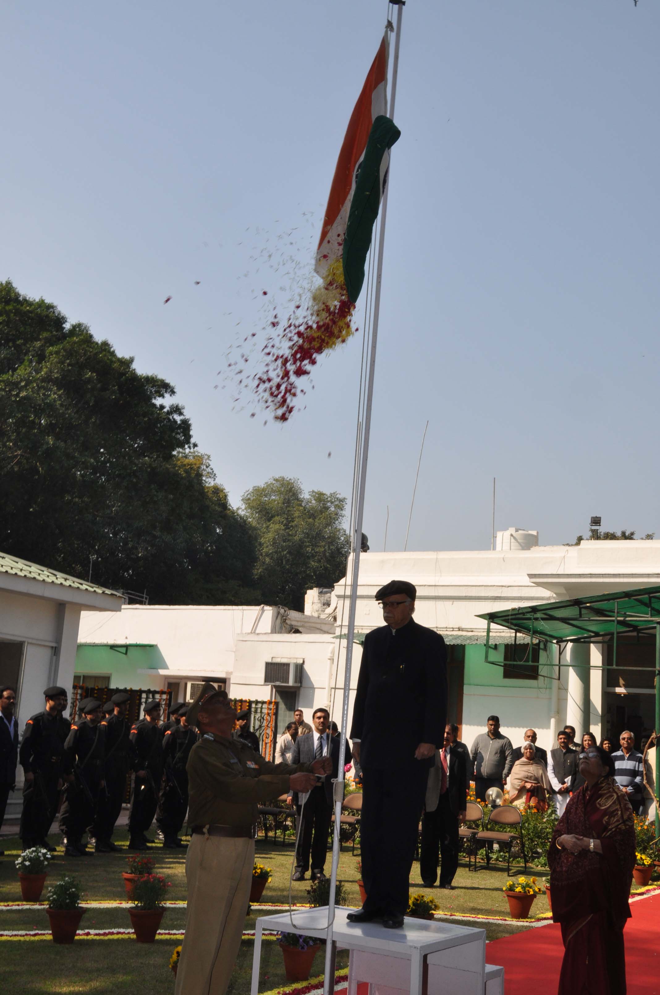 Shri L.K. Advaniji hoisting the National Flag on the occasion of Republic Day at 30, Prithviraj Road, New Delhi on 26 January 2013