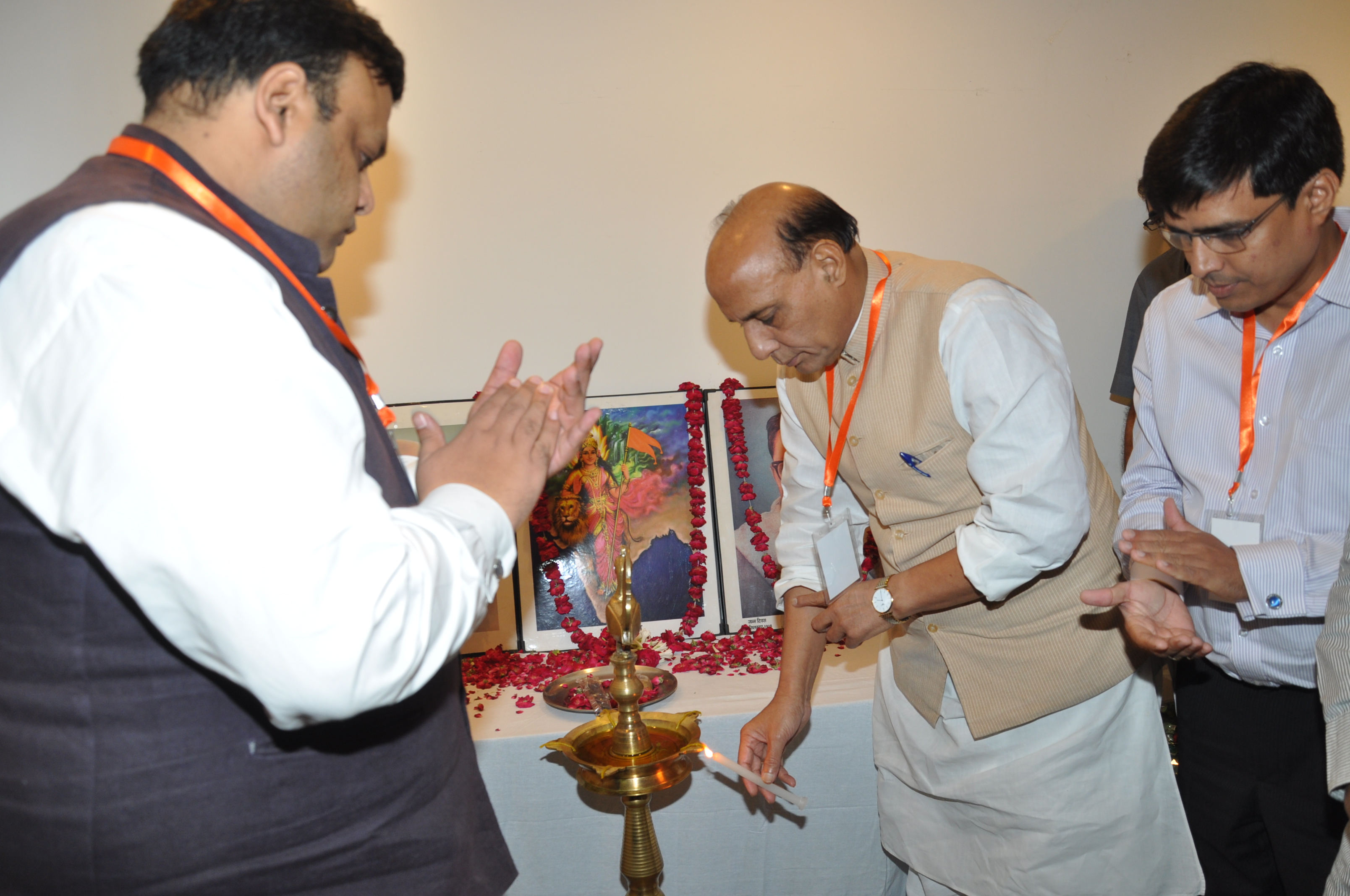 BJP National President, Shri Rajnath Singh inaugurating BJP IT Cell's National Executive Meeting at 11 Ashoka Road, New Delhi on September 06, 2013