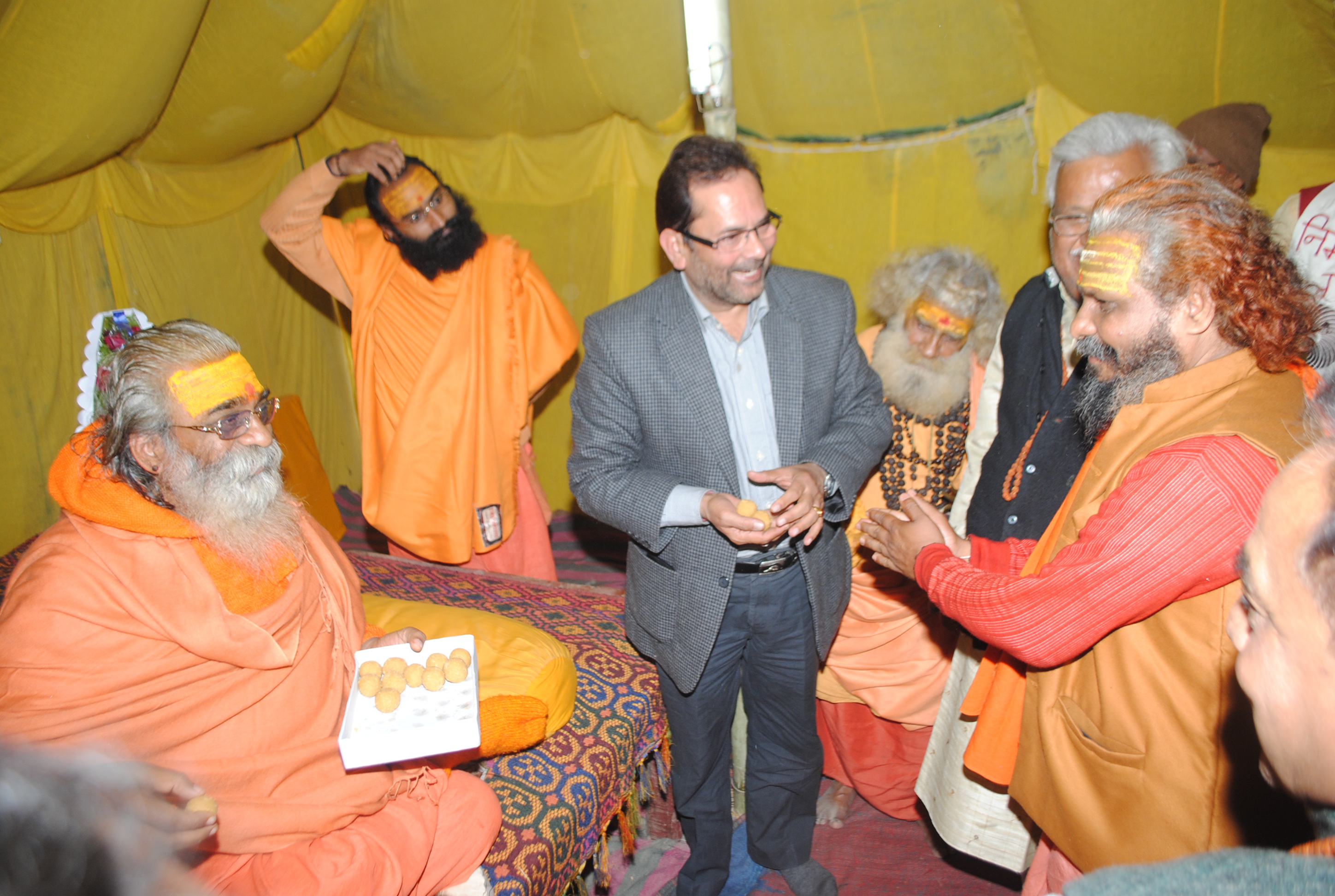 BJP National Vice President, Shri Mukhtar Abbas Naqvi's meeting with various Sadhus and Sanyasis at Mahakumbh (Sangam) Allahabad on February 2, 2013