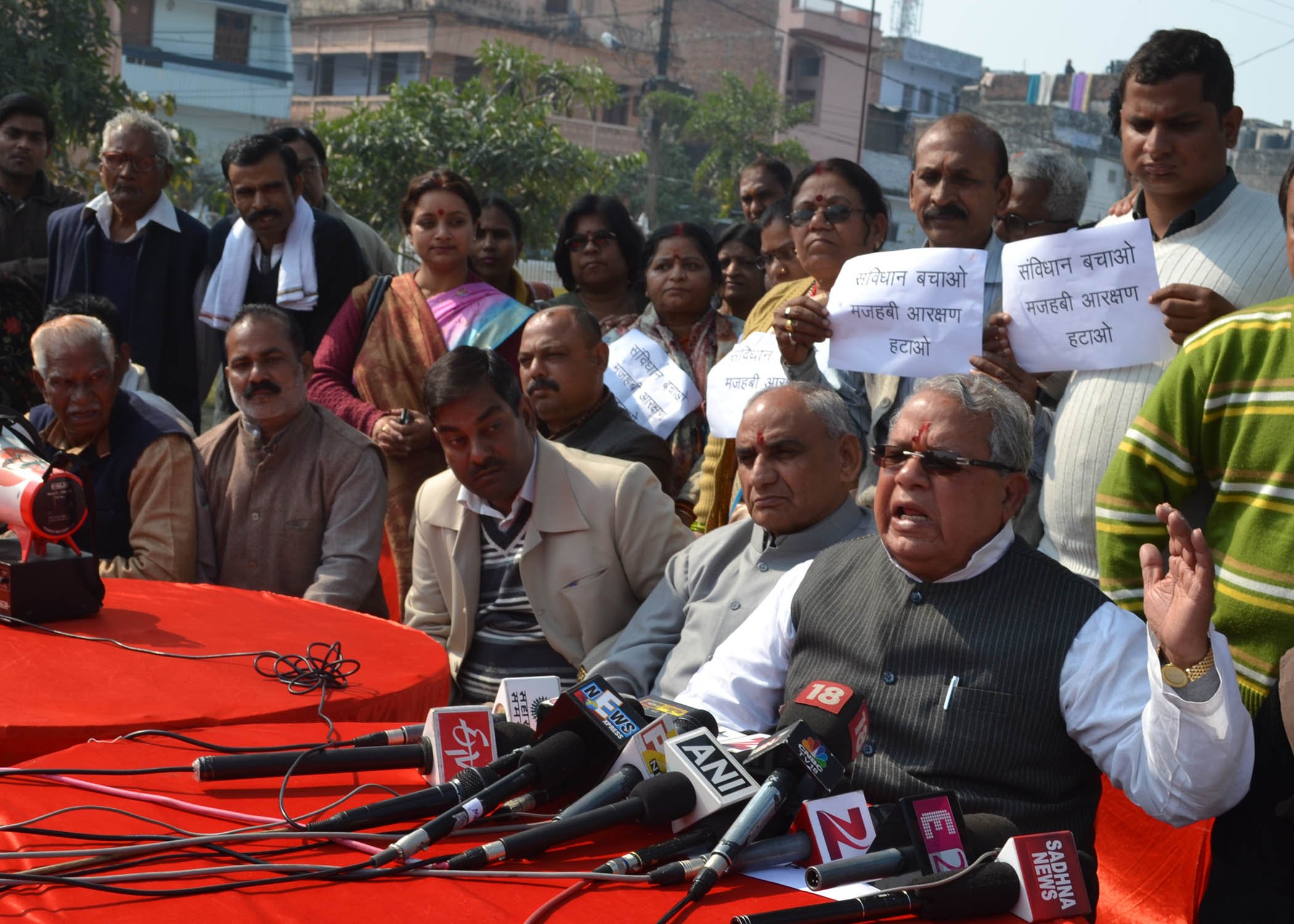 BJP National Vice-President, Shri Kalraj Mishra addressing a press conference regarding "Savidhan Bachaoo Mazhabi Aarakshan Hataoo" on January 23, 2012